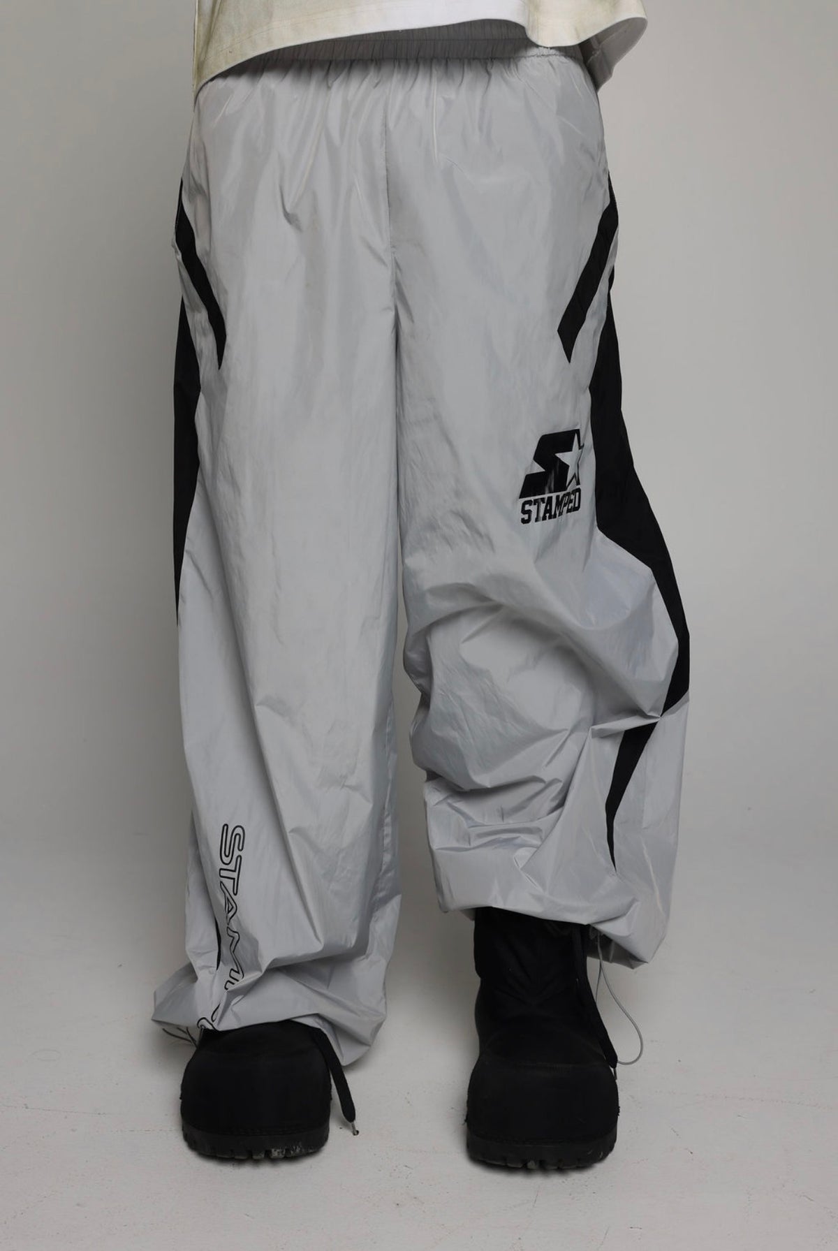 Trackpants